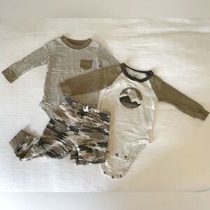 Carter’s | 3-Piece ‘Tiny Explorer’ Bundle | 12 months